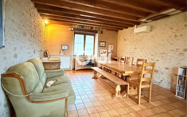 Maison à vendre    2 pièces • 78 m2 Jouy-le-Châtel