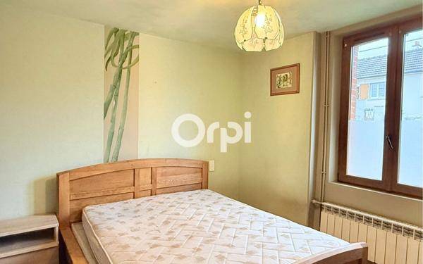 Maison à vendre    2 pièces • 78 m2 Jouy-le-Châtel