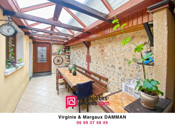 Maison de Village à Freneuse