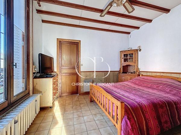 Maison Villejuif 4 pièce(s) 70 m2 AVEC JARDIN ET DEPENDANCE