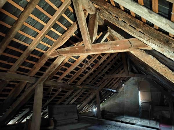 Ensemble immobilier de 230 m² dans le bourg de MORANNES