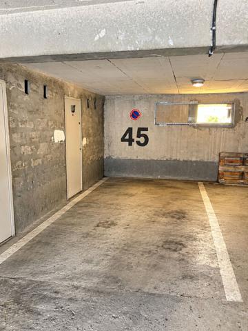 CROIX DES GARDES - 4 PIÈCES - LOGGIA - 2 PARKINGS et CAVE