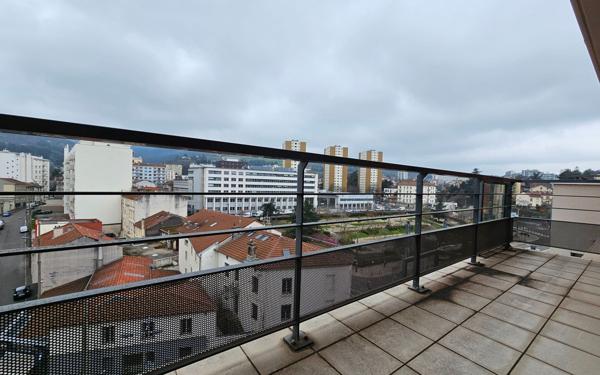 Appartement à vendre    3 pièces • 62,46 m2 Saint-Étienne