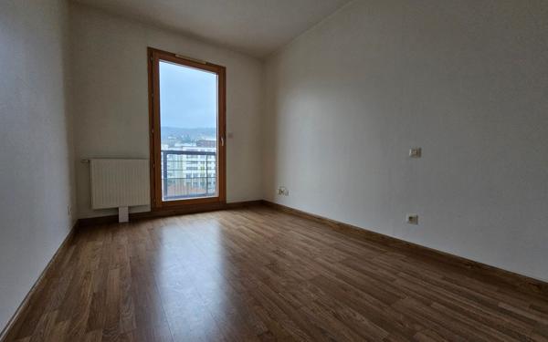 Appartement à vendre    3 pièces • 62,46 m2 Saint-Étienne