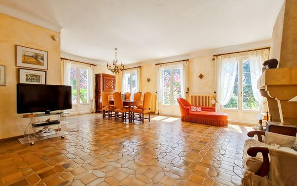 Maison à vendre    5 pièces • 131,70 m2 Foulayronnes