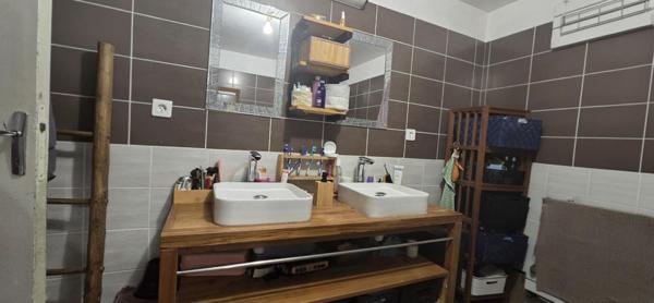 Maison en pierre 146m² rénovée situé à Frasne-le-Château