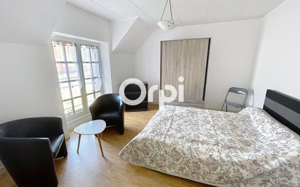 Immeuble à vendre    9 pièces • 230 m2 Saint-Flour