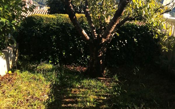 Maison à vendre    5 pièces •  Carros