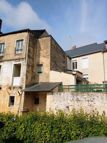 Immeuble commerce + logement à rénover et creer