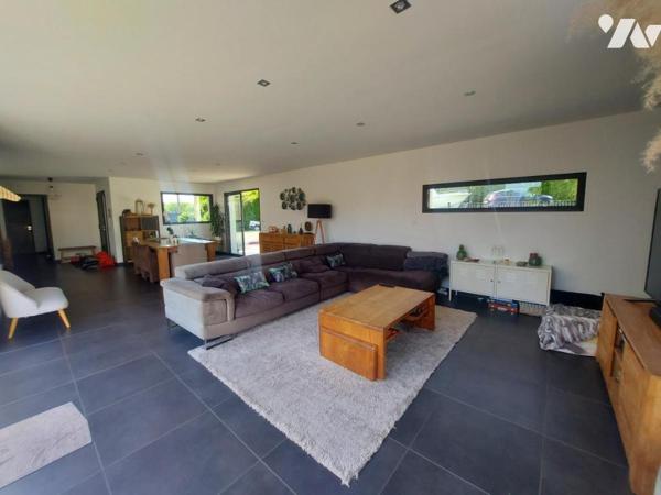 MAISON 174M² SUR 1812M² DE TERRAIN 