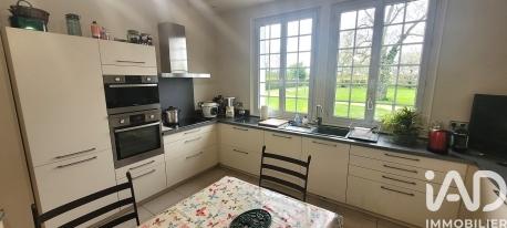 Maison à vendre 7 pièces 243 m² Guiscard