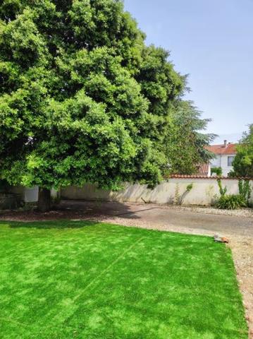 Maison à vendre |                                       La Rochelle |                                        11 pièces  |  255 m²