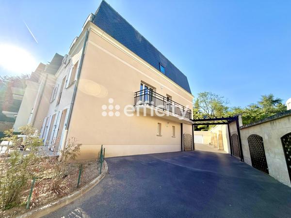 Appartement
         2 pièces
        - 47 m² 120 000 € *