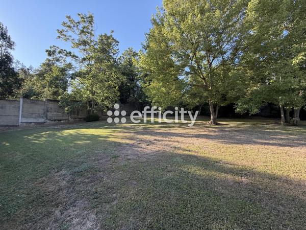 Appartement
         2 pièces
        - 47 m² 120 000 € *