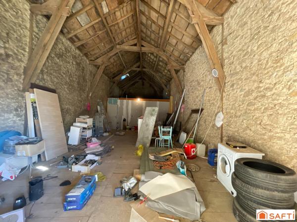 Maison de 235 m2 au coeur de Montbazens avec terrain