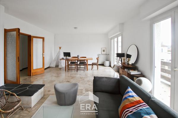 Hypercentre beaux volumes et extérieurs