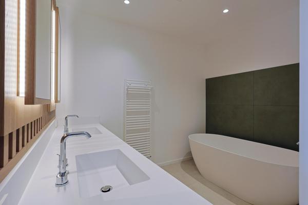 Villa d'Exception, 600 m2 en surfaces annexes.