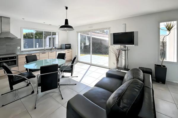 Maison Sainte Soulle 3 pièce(s) 59 m2 sur parcelle de 200 M2, Ste soulle 17220