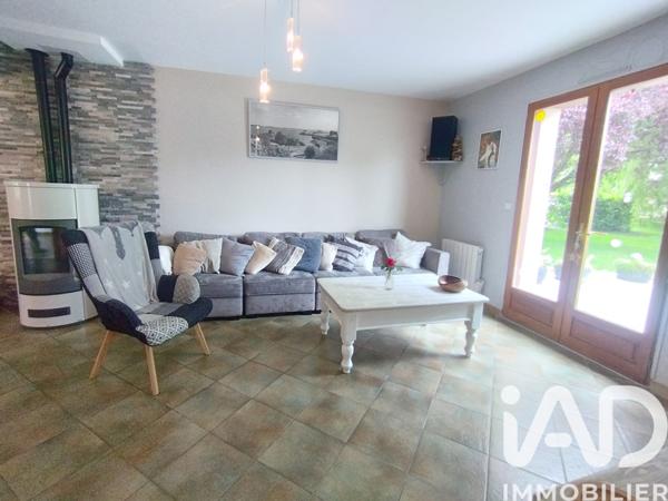 Maison à vendre 8 pièces 145 m² Courcelles-la-Forêt