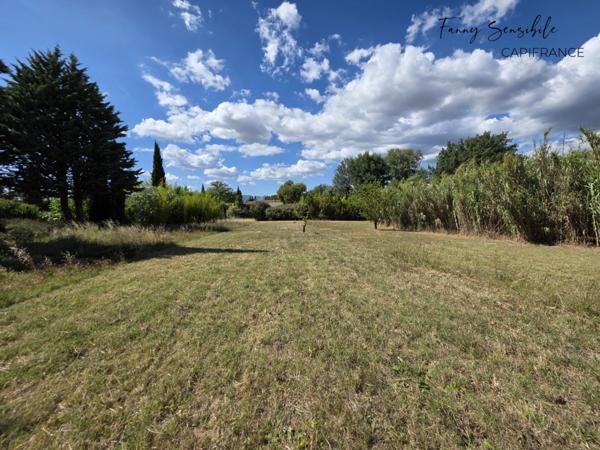 Bergerie en pierre du XVIIIᵉ siècle rénovée - 200 m² - terrain 5000 m² avec piscine - 25 min Aix-en-Provence