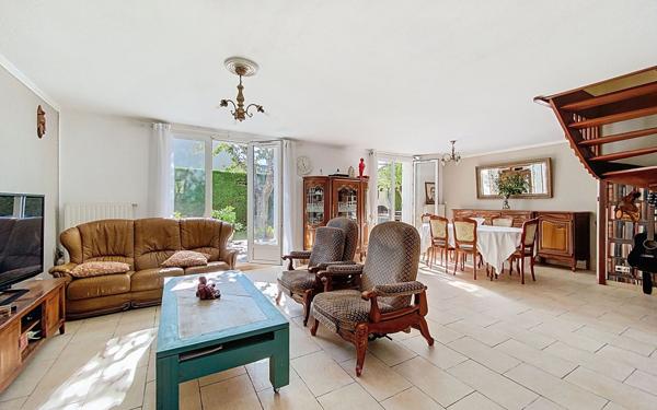 Maison à vendre    4 pièces • 111 m2 Guyancourt