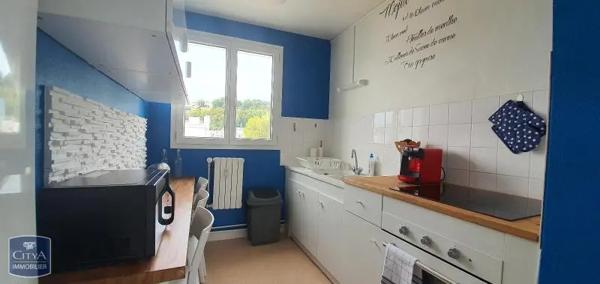 Appartement à louer 4 pièces 66.75m²