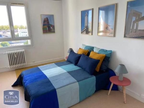 Appartement à louer 4 pièces 66.75m²