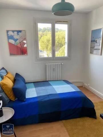 Appartement à louer 4 pièces 66.75m²