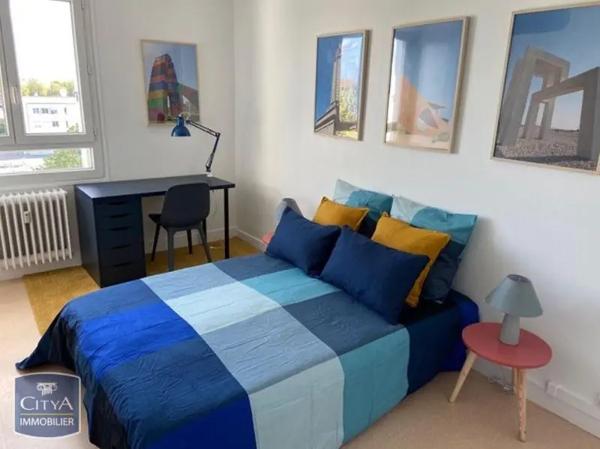 Appartement à louer 4 pièces 66.75m²