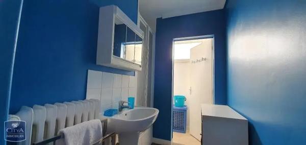 Appartement à louer 4 pièces 66.75m²