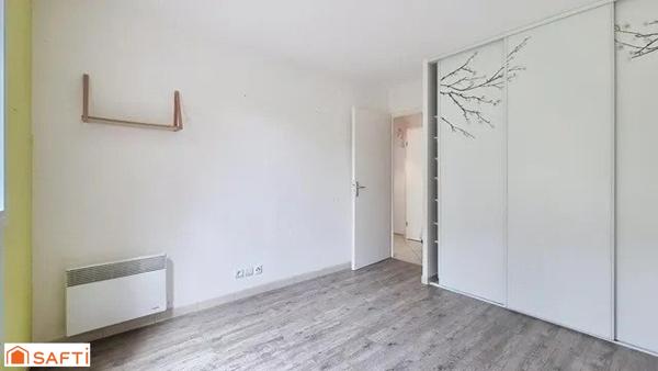 Vous cherchez un appartement au calme? Il est là.