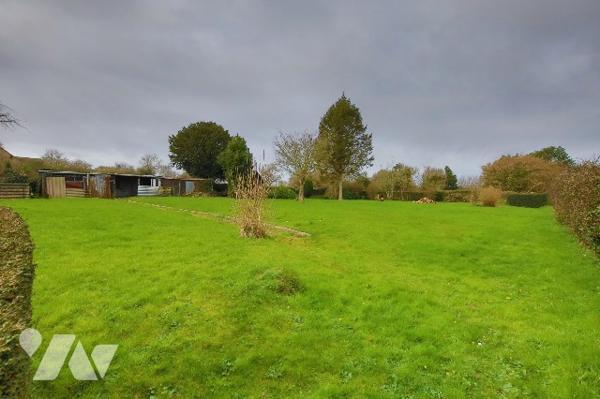 Au lieu-dit Le Foyer, maison mitoyenne à rénover