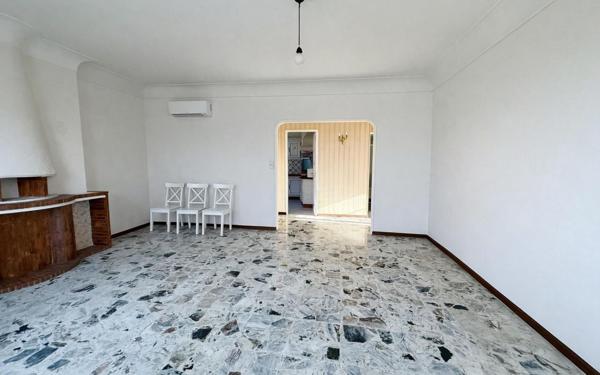 Maison à vendre    4 pièces •  Marseille 9