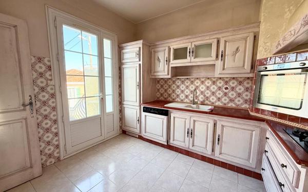 Maison à vendre    4 pièces •  Marseille 9