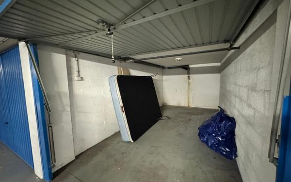 Stationnement à vendre    Deauville