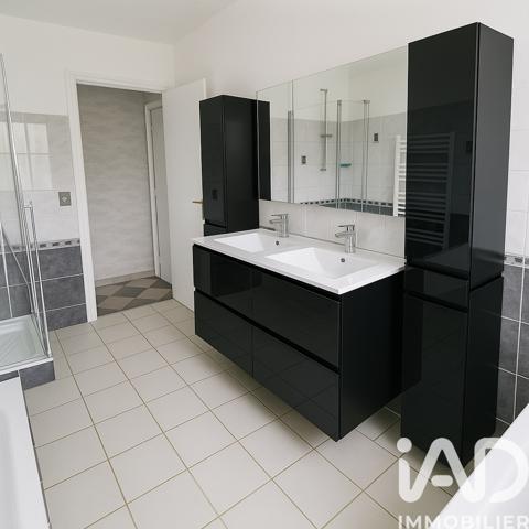 Location appartement 6 pièces 122 m² Chelles