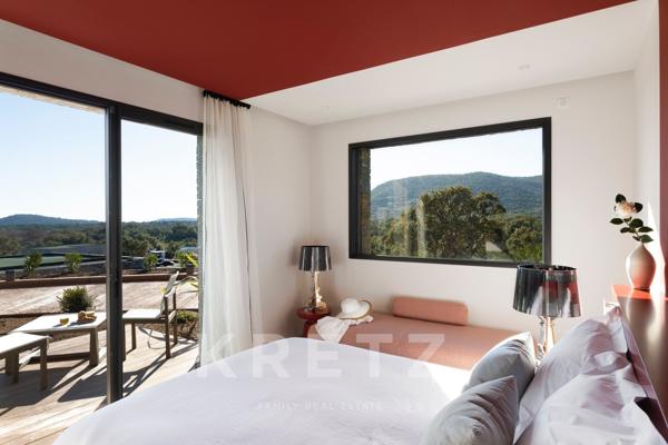 VILLA D’EXCEPTION AVEC PISCINE ET VUE MER