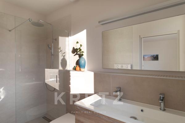 VILLA D’EXCEPTION AVEC PISCINE ET VUE MER