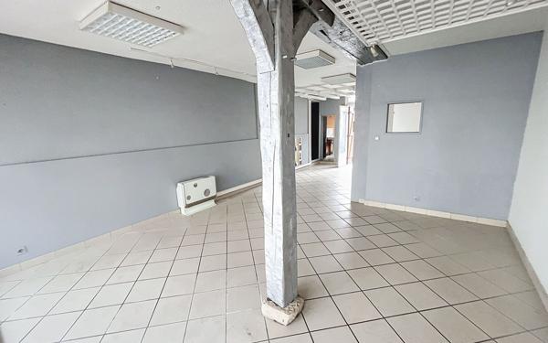 Immeuble à vendre    2 pièces •  Bracieux