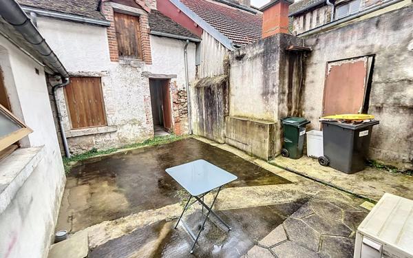 Immeuble à vendre    2 pièces •  Bracieux