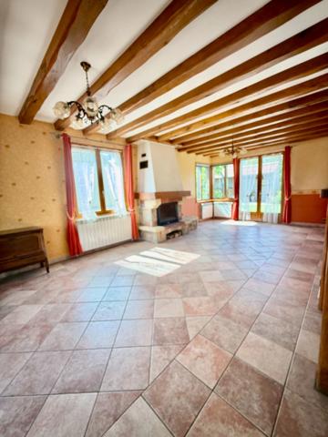 Maison à vendre 6 pièces CHAMBRY (77)