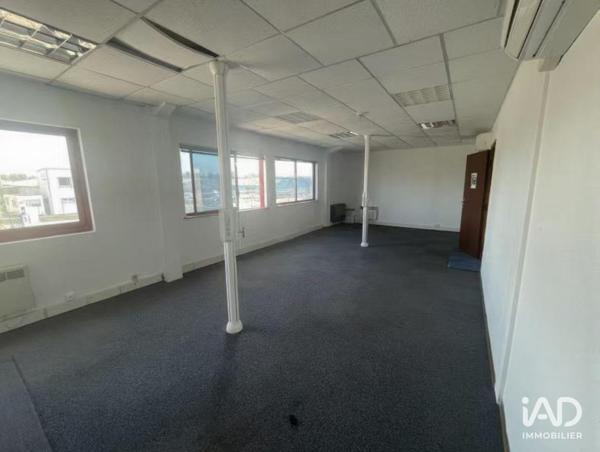 Location boutique/local commercial 1 963 m² Mareuil-lès-Meaux
