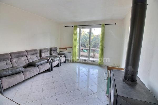 Maison 5 pièces de 100 m2 à vendre à ECQUEVILLY (78) au prix de 295000 euros