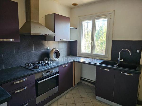 Maison 5 pièces de 100 m2 à vendre à ECQUEVILLY (78) au prix de 295000 euros