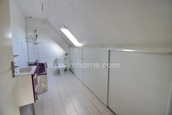 Maison 5 pièces de 100 m2 à vendre à ECQUEVILLY (78) au prix de 295000 euros