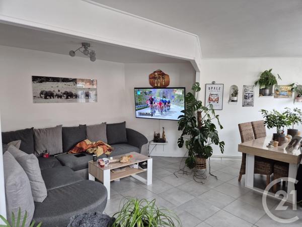 Immeuble à vendre  121 m2 LA CHAPELLE D ARMENTIERES - 59