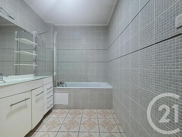 Appartement F5 à vendre  5 pièces - 83,60 m2 SOCHAUX - 25