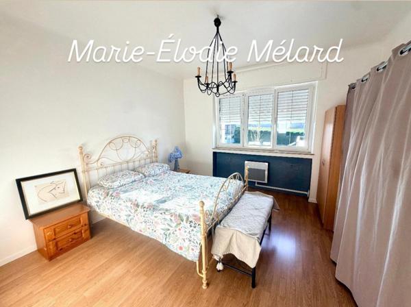 Maison plain-pied surélevé sur 12 ares -vue champs- grands garages de 93m²