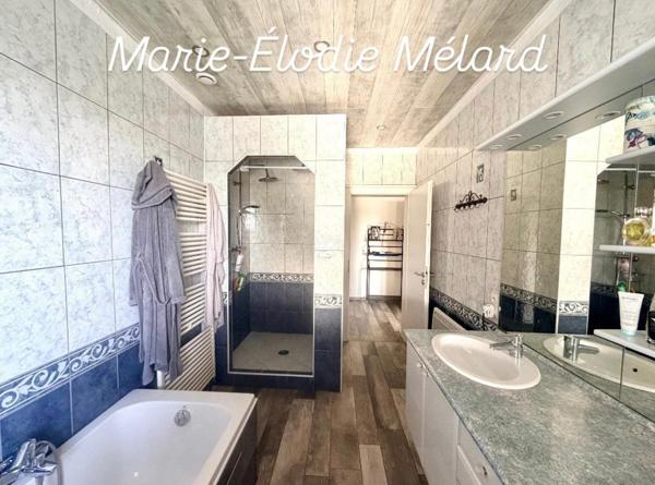 Maison plain-pied surélevé sur 12 ares -vue champs- grands garages de 93m²