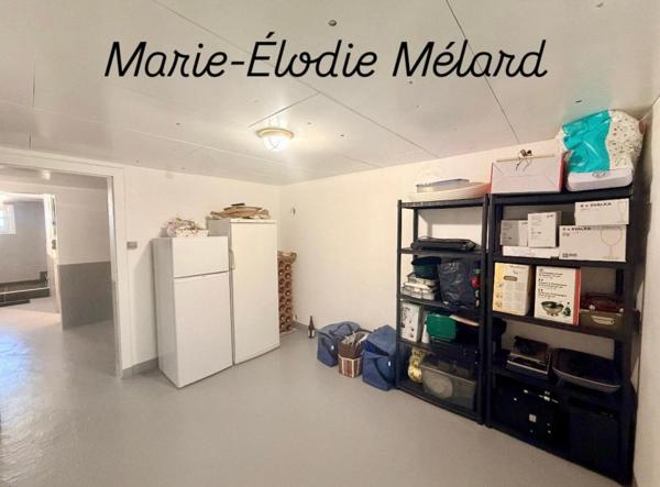 Maison plain-pied surélevé sur 12 ares -vue champs- grands garages de 93m²